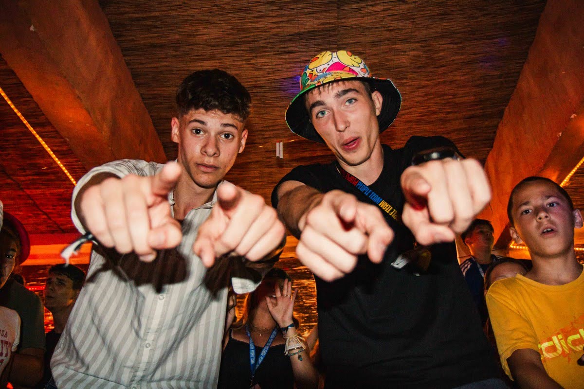 Mesedélután Mesedélután